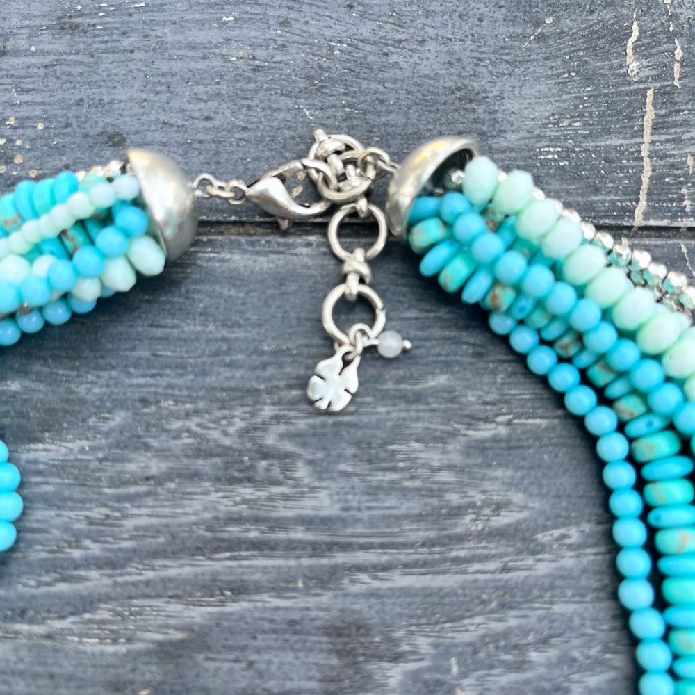 Tribal Sea beaded Bib Necklace Green and Gold - Picture 4 of 4